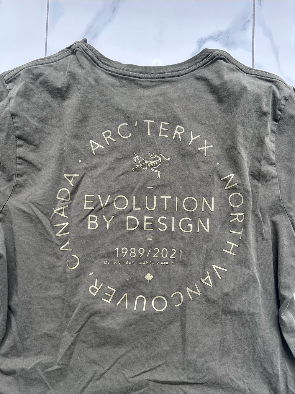 Men’s green arc teryx tee - Picture 3 of 4